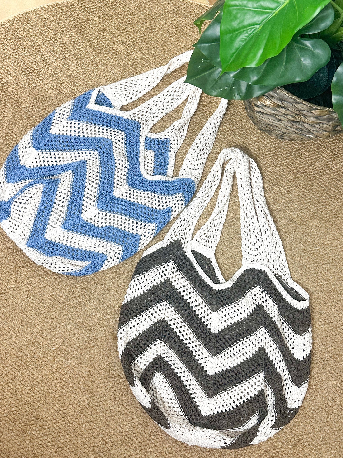 Onda Crochet Tote